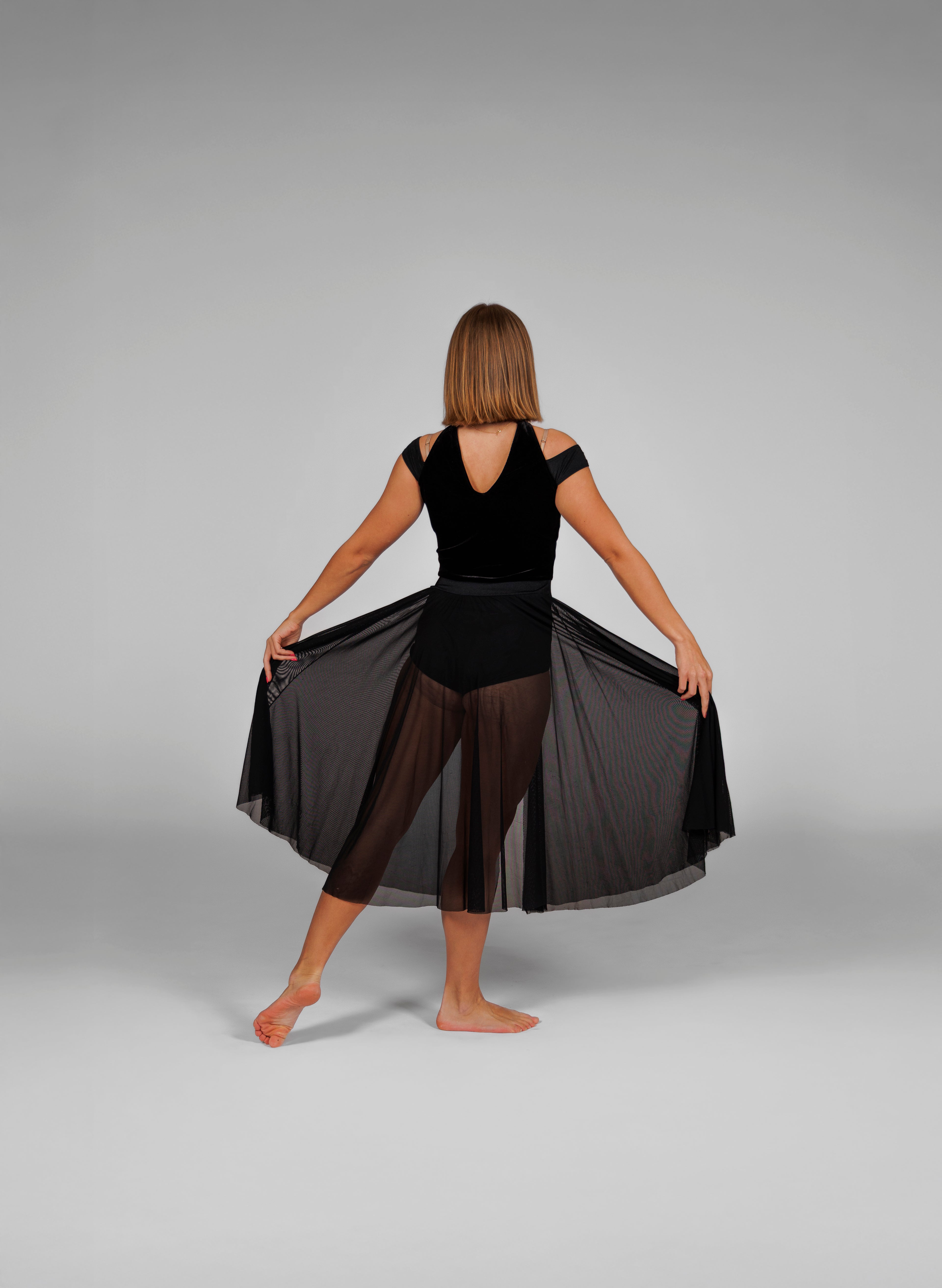 Weissmann LA musta mekko